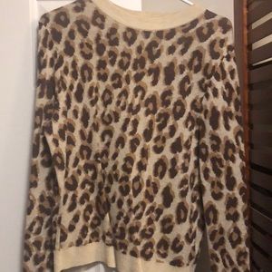 Worn leopard print sweater sz xs